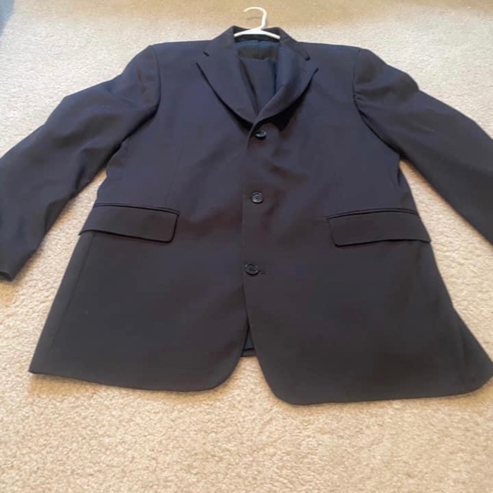 Haggar Black Label suit 44L